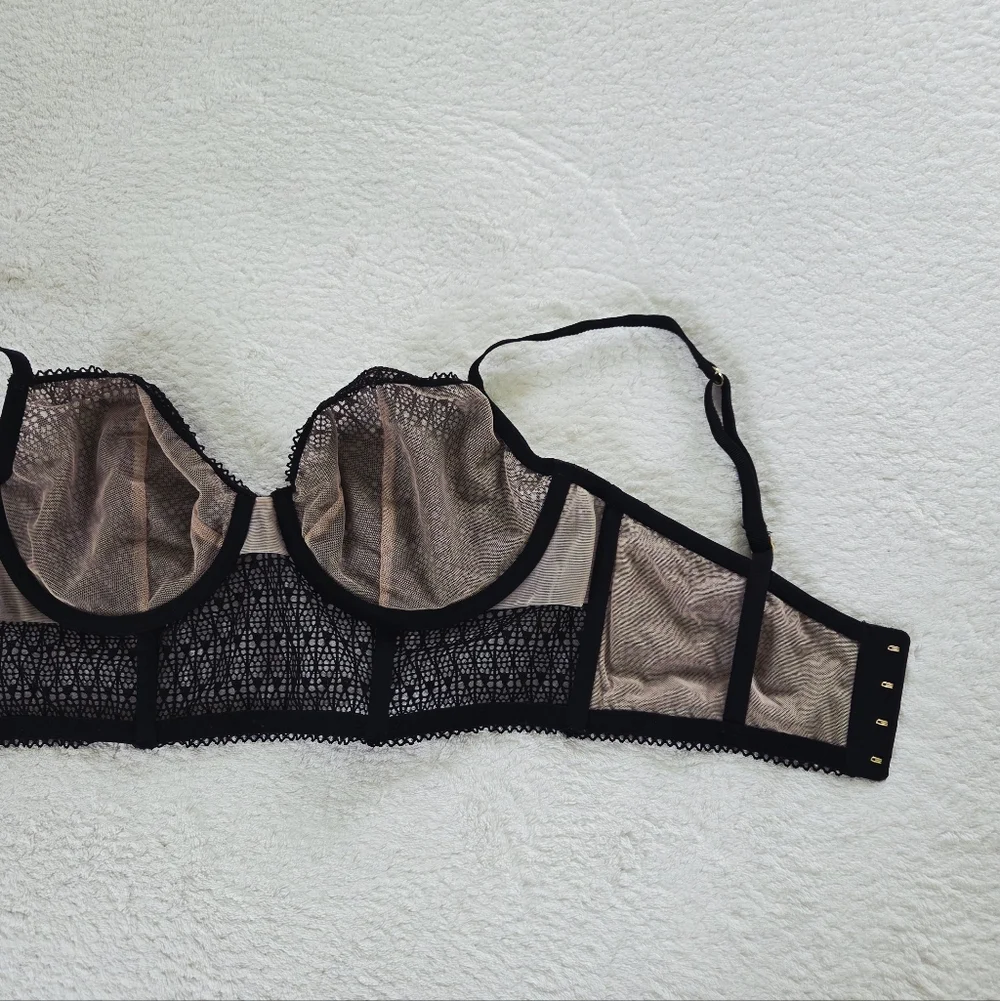 Nearly Nude ✨️ Black Midnight Modern Geo Longline Demi Bra Size 36C